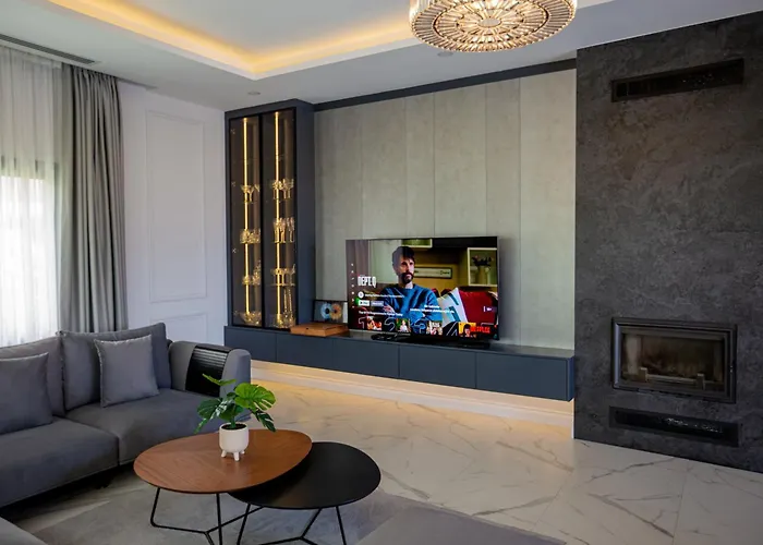 Maestral Mansion 키레니아