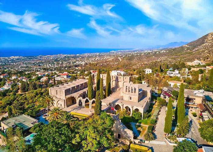 빌라 Maestral Mansion 키레니아